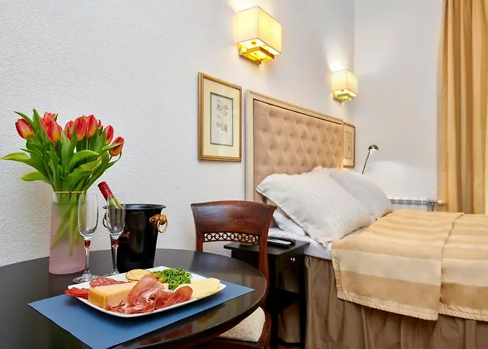 Little Roos Apartman *